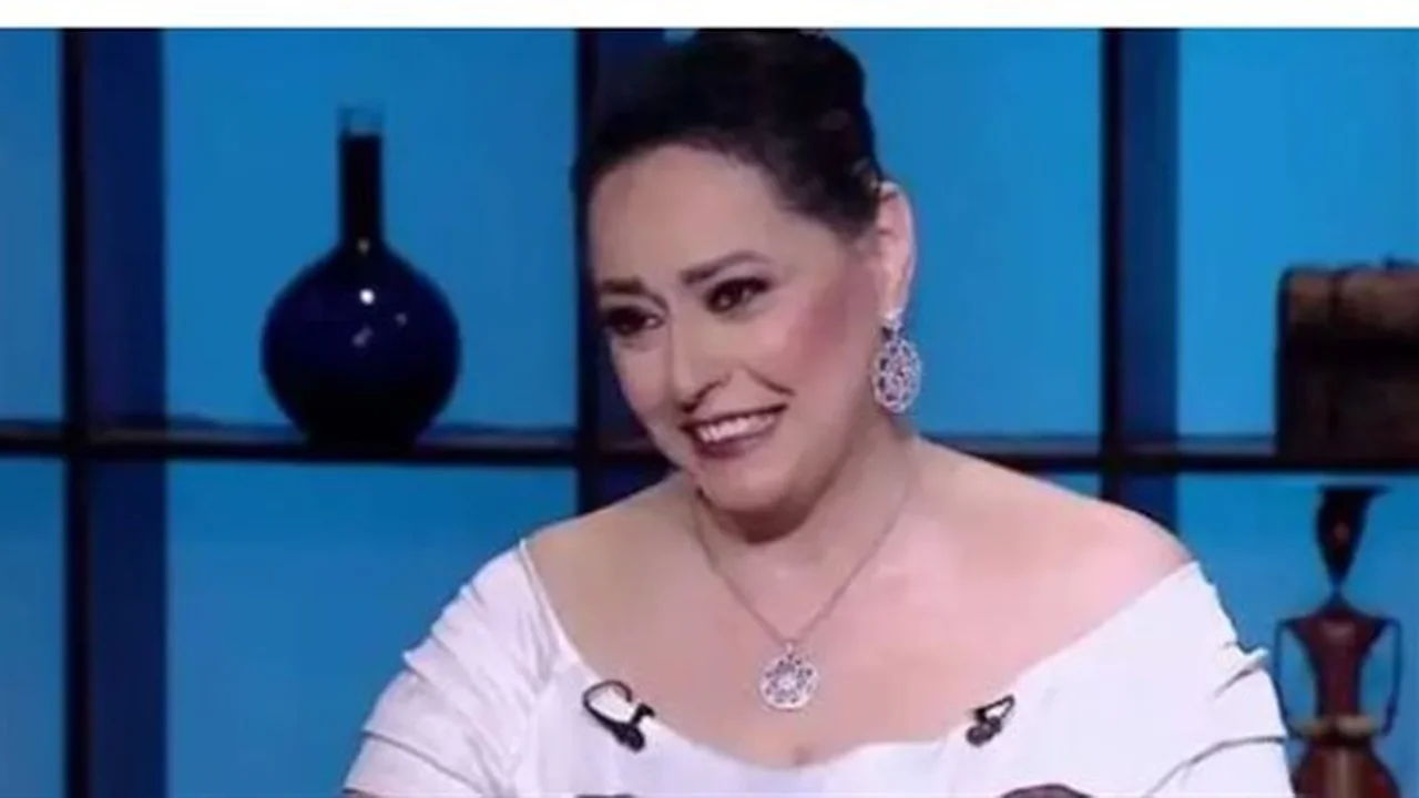 أزمات النجوم.. هند عاكف تكشف كواليس التنمر والصراعات الخفية في الوسط الفني